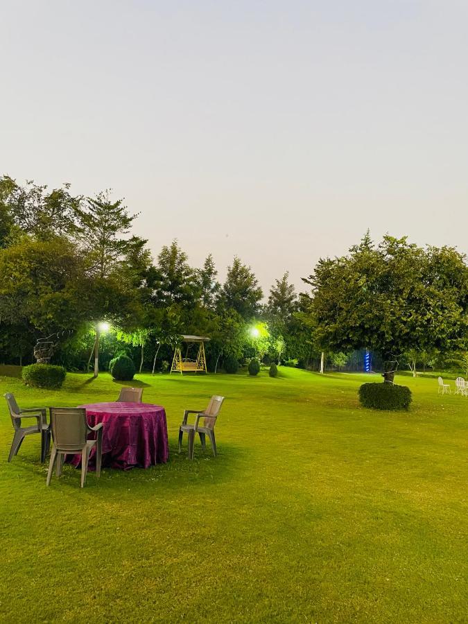 Anantam Aravali Villa Gurgaon Bagian luar foto