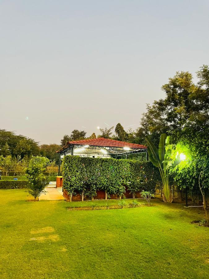 Anantam Aravali Villa Gurgaon Bagian luar foto